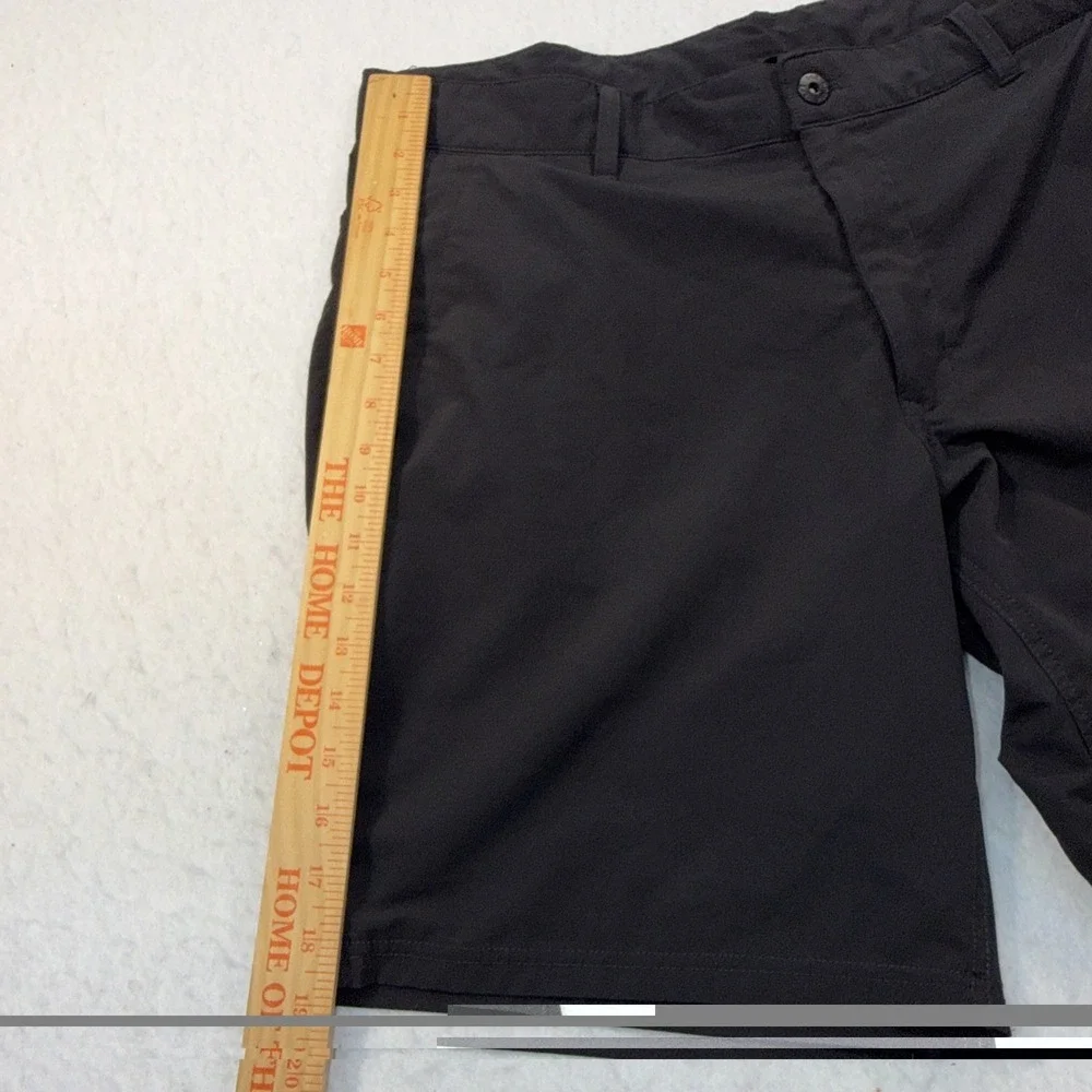 The North Face Men's 38 Shorts Flash Dry Black Zip Pocket Hiking Outdoor Utility